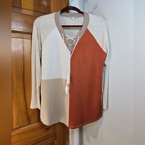 Cha Cha Vente Beige and Rust Colorblock Mixed Material Lace-Up Top Sz Small